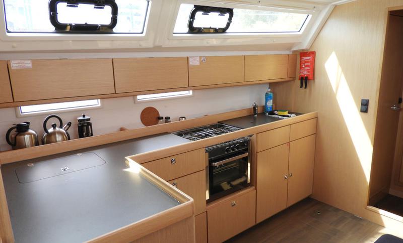 Book yachts online - sailboat - Bavaria Cruiser 46 - Rama - rent