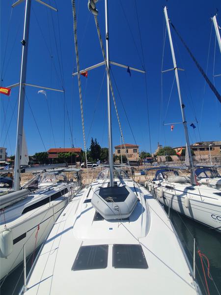 Book yachts online - sailboat - Bavaria Cruiser 51 - Danaos - rent