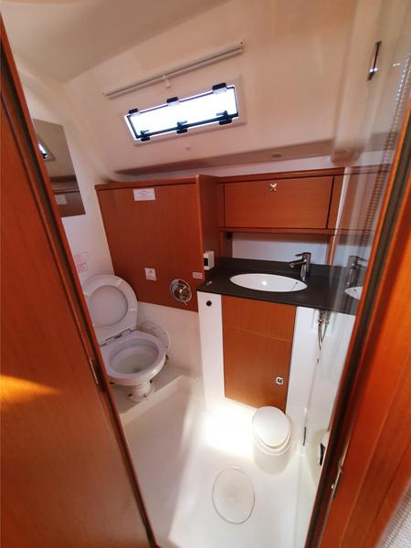 Book yachts online - sailboat - Bavaria Cruiser 51 - Danaos - rent