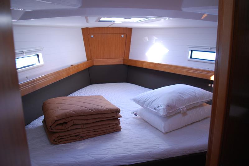 Book yachts online - sailboat - Bavaria Cruiser 41 - Kalypso - rent