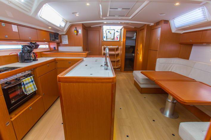Book yachts online - sailboat - Bavaria Cruiser 56/ 3 cabins - Kallirrhoe - rent