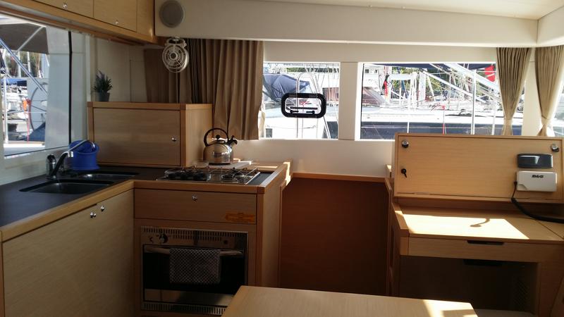 Book yachts online - catamaran - Lagoon 39 - Hermes - rent