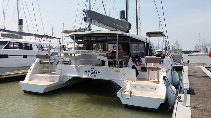 Book yachts online - catamaran - Nautitech Open 40 - HYGGE - rent