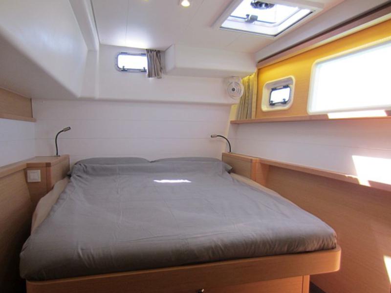 Book yachts online - catamaran - Lagoon 450 S - Anabella - rent