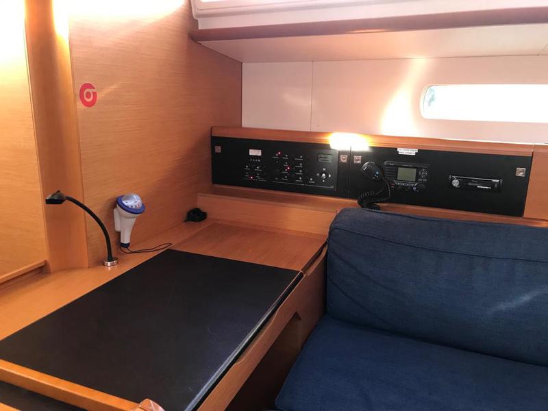 Book yachts online - sailboat - Sun Odyssey 519 - Alboran Bourbon (Las Galletas) - rent