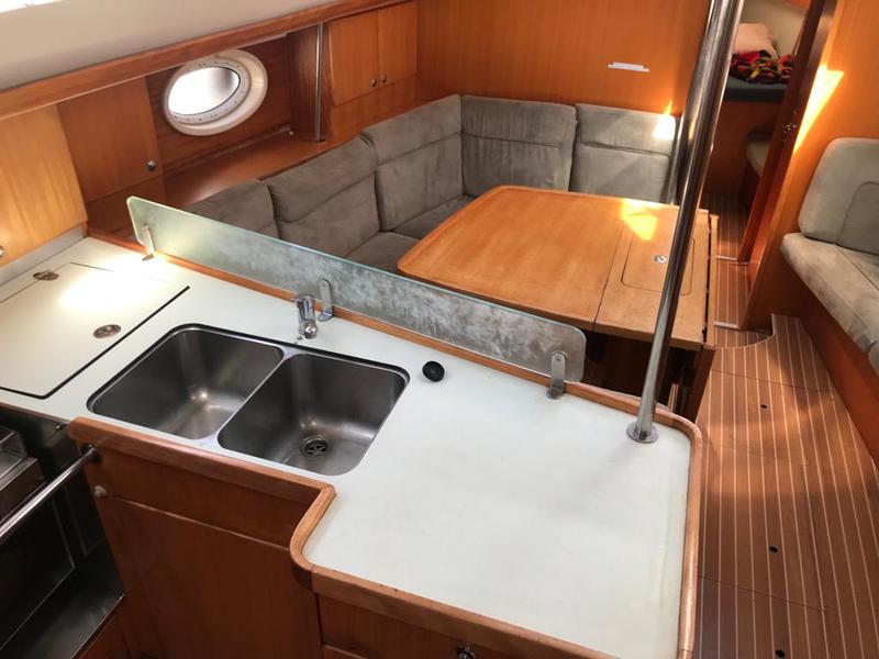Book yachts online - sailboat - Elan 434 Impression - Alboran XXVI Piñacolada (Las Galletas) - rent
