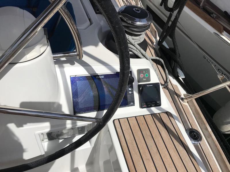 Book yachts online - sailboat - Sun Odyssey 519 - Alboran Cognac (Las Galletas) - rent