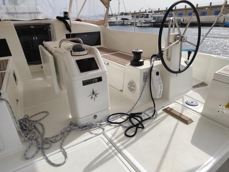 Book yachts online - sailboat - Sun Odyssey 440 - Alboran Caipiroska (Majorca) - rent