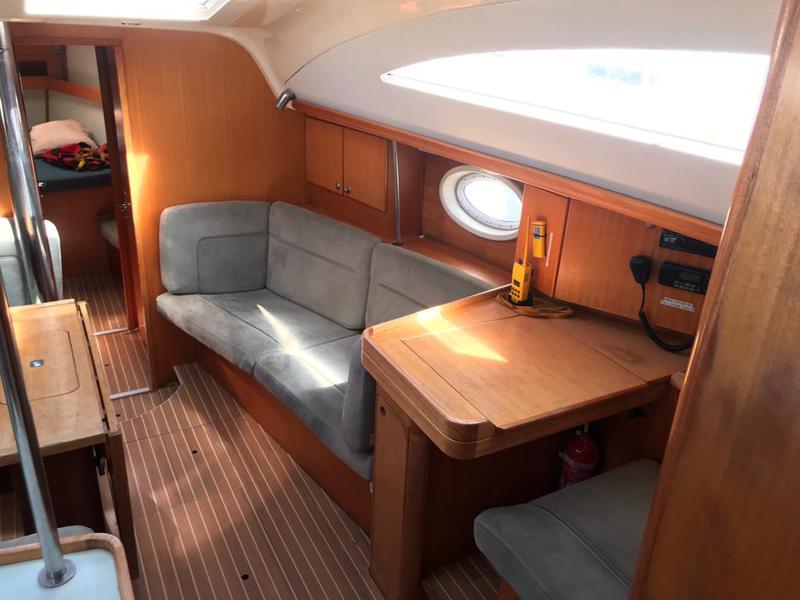 Book yachts online - sailboat - Elan 434 Impression - Alboran XXVI Piñacolada (Majorca) - rent