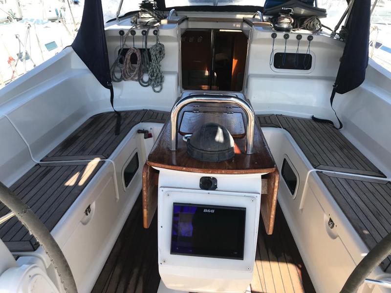 Book yachts online - sailboat - Elan 434 Impression - Alboran XXVI Piñacolada (Majorca) - rent