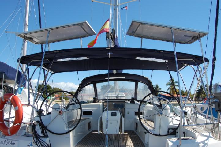 Book yachts online - sailboat - Sun Odyssey 519 - Alboran Champagne (Radazul) - rent