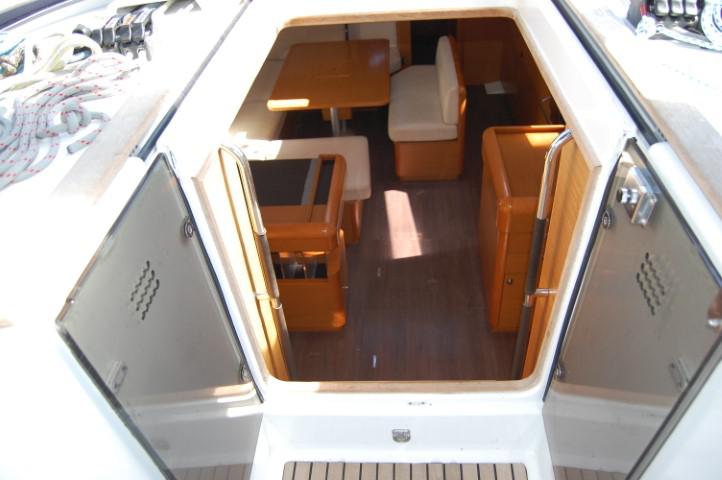 Book yachts online - sailboat - Sun Odyssey 519 - Alboran Champagne (Radazul) - rent
