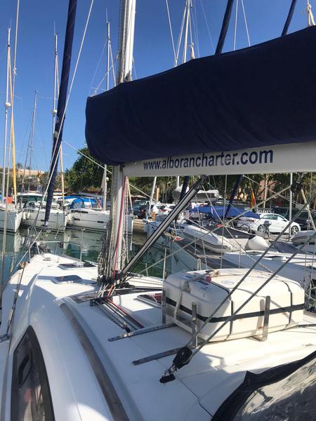 Book yachts online - sailboat - Oceanis 40 - Alboran XXXIII Chachi (Majorca) - rent