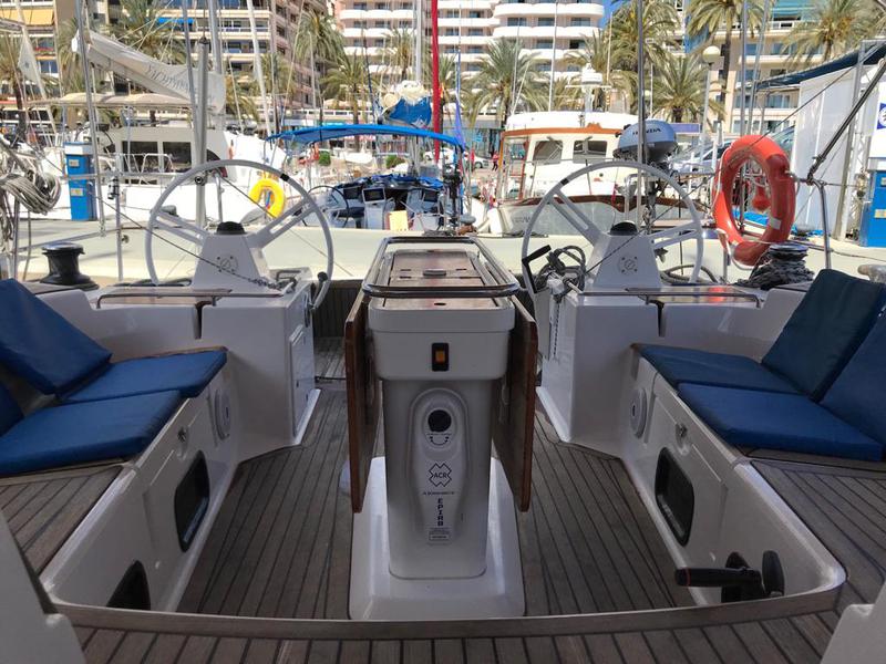 Book yachts online - sailboat - Elan 50 Impression - Alboran Mai-Tai (Radazul) - rent