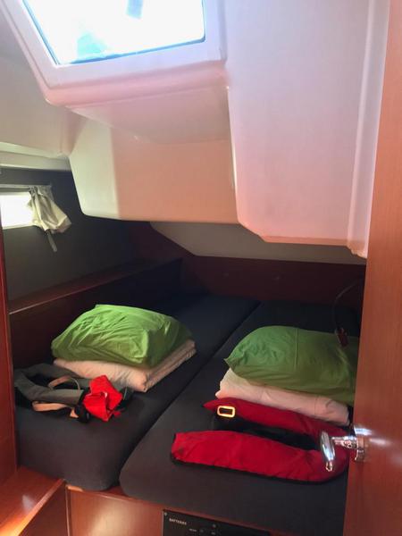 Book yachts online - sailboat - Oceanis 45-4 - Alboran Gin Fizz (Majorca) - rent