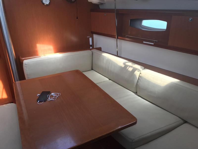 Book yachts online - sailboat - Oceanis 43-3 - Alboran XXX Cubalibre (Majorca) - rent
