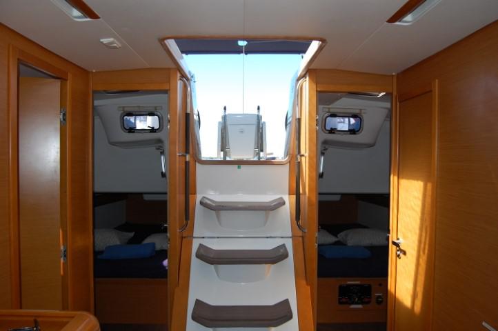 Book yachts online - sailboat - Sun Odyssey 519 - Alboran Champagne (Majorca) - rent
