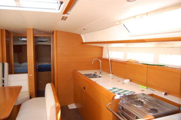 Book yachts online - sailboat - Sun Odyssey 519 - Alboran Champagne (Majorca) - rent