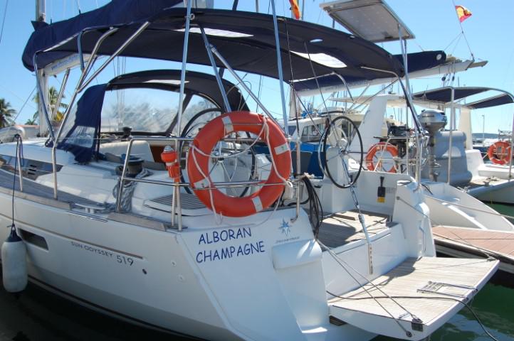 Book yachts online - sailboat - Sun Odyssey 519 - Alboran Champagne (Majorca) - rent