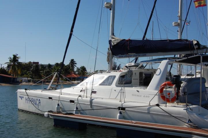 Book yachts online - catamaran - Voyage 440 - Alboran Mahanga Cuba - rent