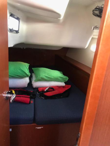 Book yachts online - sailboat - Oceanis 40 - Alboran XXXIII Chachi (Las Galletas) - rent