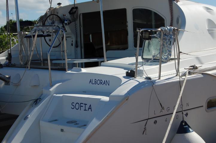 Book yachts online - catamaran - Lagoon 410 - Sofia Cuba - rent