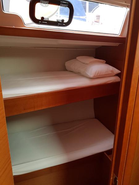 Book yachts online - sailboat - Dufour 460 Grand Large - Ibis - rent