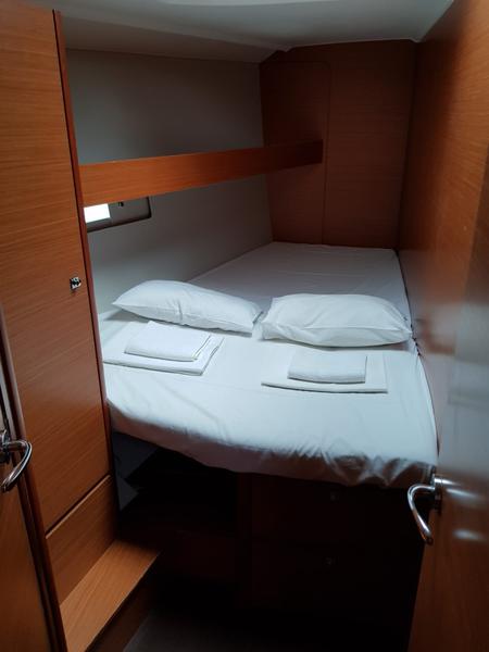Book yachts online - sailboat - Dufour 460 Grand Large - Ibis - rent