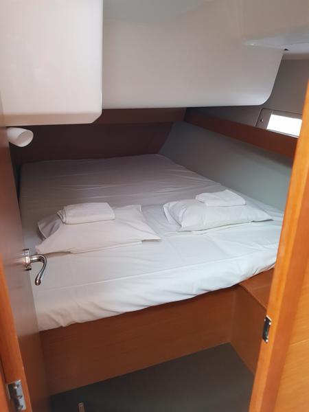 Book yachts online - sailboat - Dufour 460 Grand Large - Ibis - rent
