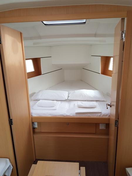 Book yachts online - sailboat - Oceanis 35.1 - Kolibri - rent