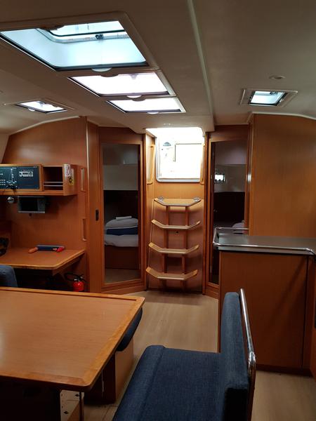 Book yachts online - sailboat - Bavaria Cruiser 45 - Orlan - rent