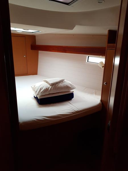 Book yachts online - sailboat - Bavaria Cruiser 45 - Orlan - rent