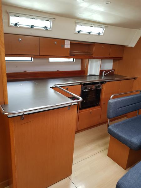 Book yachts online - sailboat - Bavaria Cruiser 45 - Orlan - rent