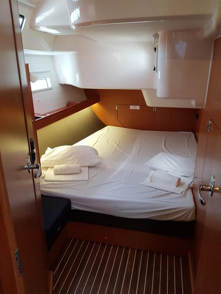 Book yachts online - sailboat - Bavaria Cruiser 51 - Kondor - rent