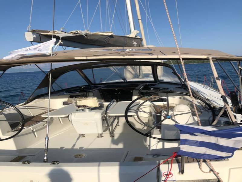 Book yachts online - sailboat - JEANNEAU S. O. 519   2016 - LIBERA Cp - rent