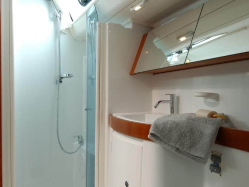 Book yachts online - sailboat - BENETEAU Oceanis 43.4 REFIT 2019 - TOPAZ  - rent
