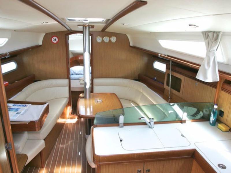 Book yachts online - sailboat - Sun Odyssey 36i REFIT 2019 - PINK DIAMOND P.c - rent