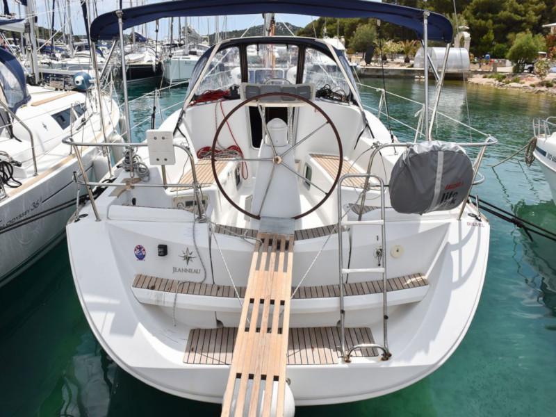 Book yachts online - sailboat - Sun Odyssey 36i REFIT 2019 - PINK DIAMOND P.c - rent