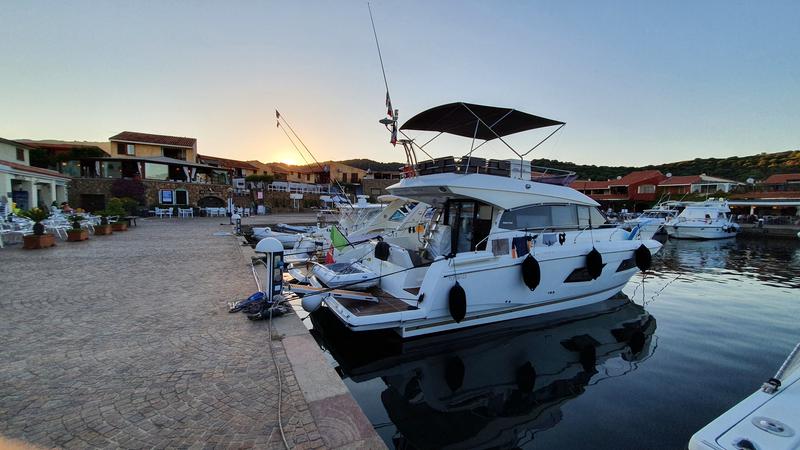 Book yachts online - motorboat - Prestige 420 Fly - My NAIMA - rent
