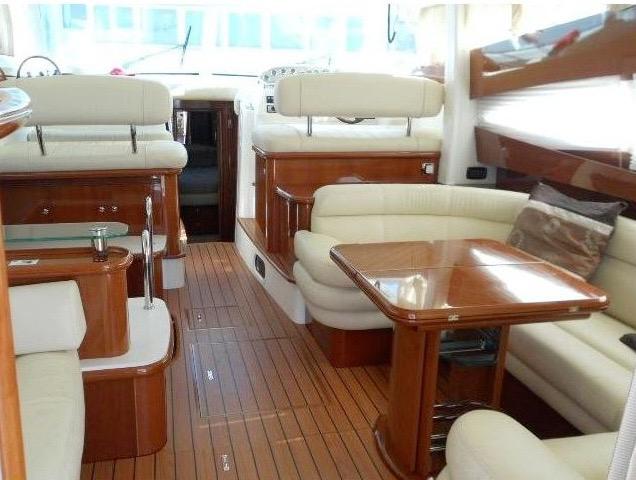 Book yachts online - motorboat - Prestige 46 Fly-a - Cobalt Blu - rent