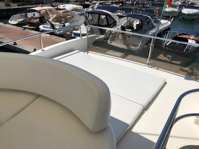 Book yachts online - motorboat - Azimut 50 - Azimut - rent