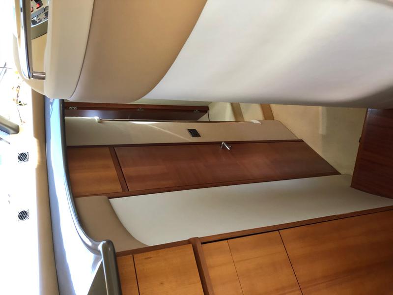 Book yachts online - motorboat - Azimut 50 - Azimut - rent
