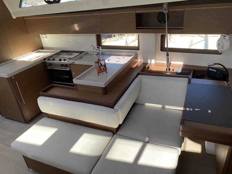 Book yachts online - sailboat - Oceanis 51.1 - Kallisto - rent