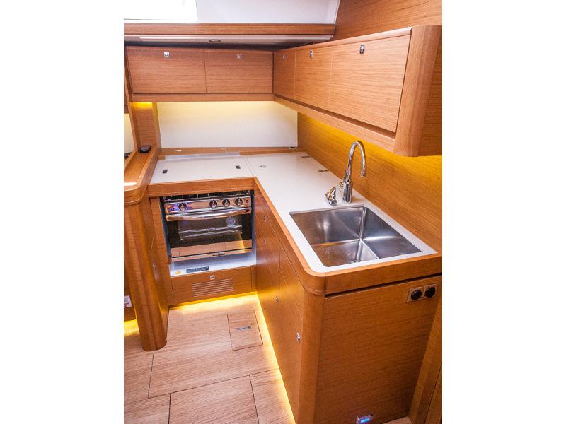 Book yachts online - sailboat - Dufour 460 Grand Large - MALIN OV 2018+AC+G - rent