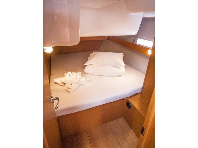 Book yachts online - sailboat - Dufour 460 Grand Large - MALIN OV 2018+AC+G - rent