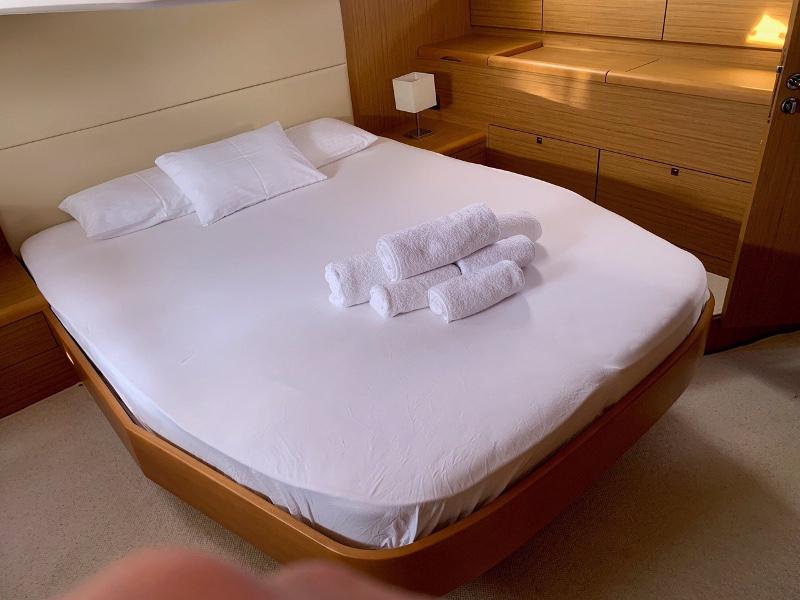 Book yachts online - sailboat - Jeanneau 57 - KURUKULLA OV AC+G+refit 2021+new sails 2022 - rent