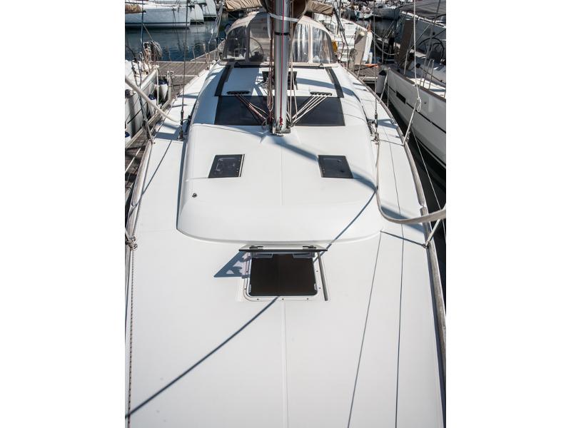 Book yachts online - sailboat - Dufour 350 Grand Large - IDA 2017 - rent