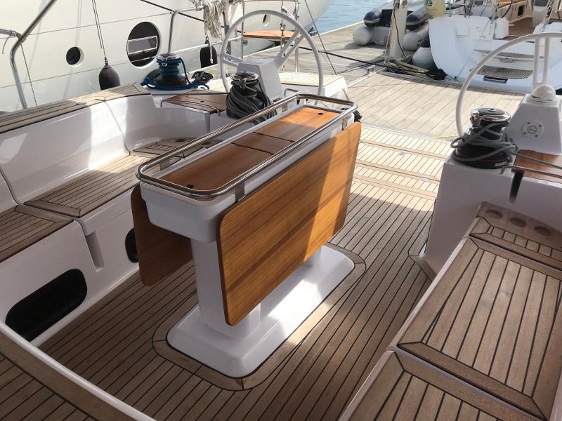 Book yachts online - sailboat - Elan 50 Impression - LOVIS 2019+AC - rent