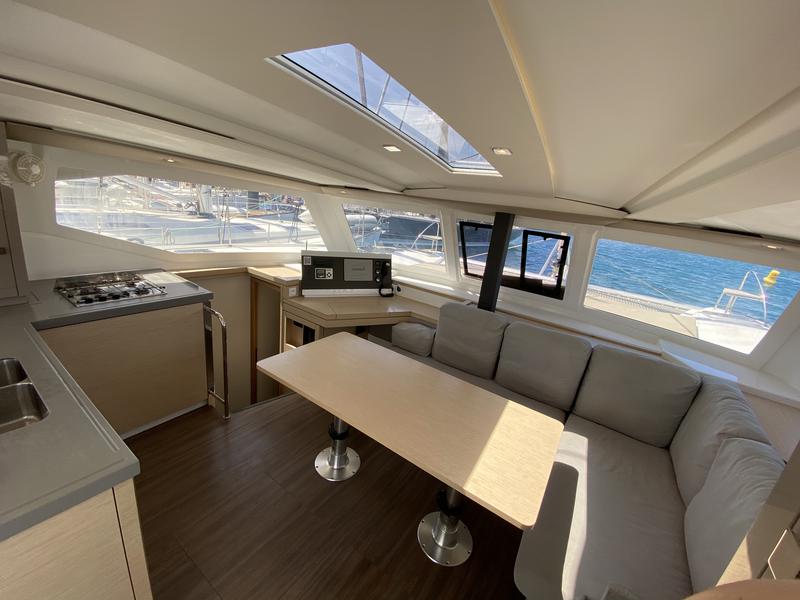 Book yachts online - catamaran - Lucia 40 - Papaya (!!!from Monday!)) - rent