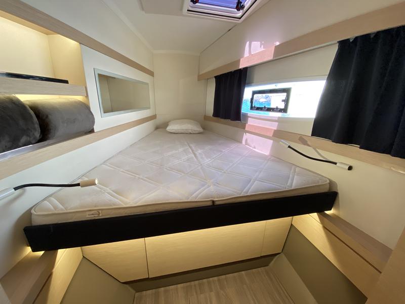 Book yachts online - catamaran - Lucia 40 - Papaya (!!!from Monday!)) - rent